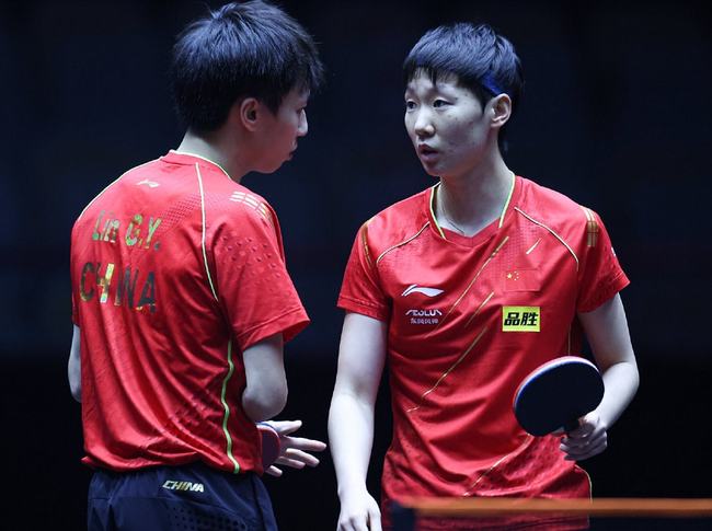 其别具一格 其别具一格