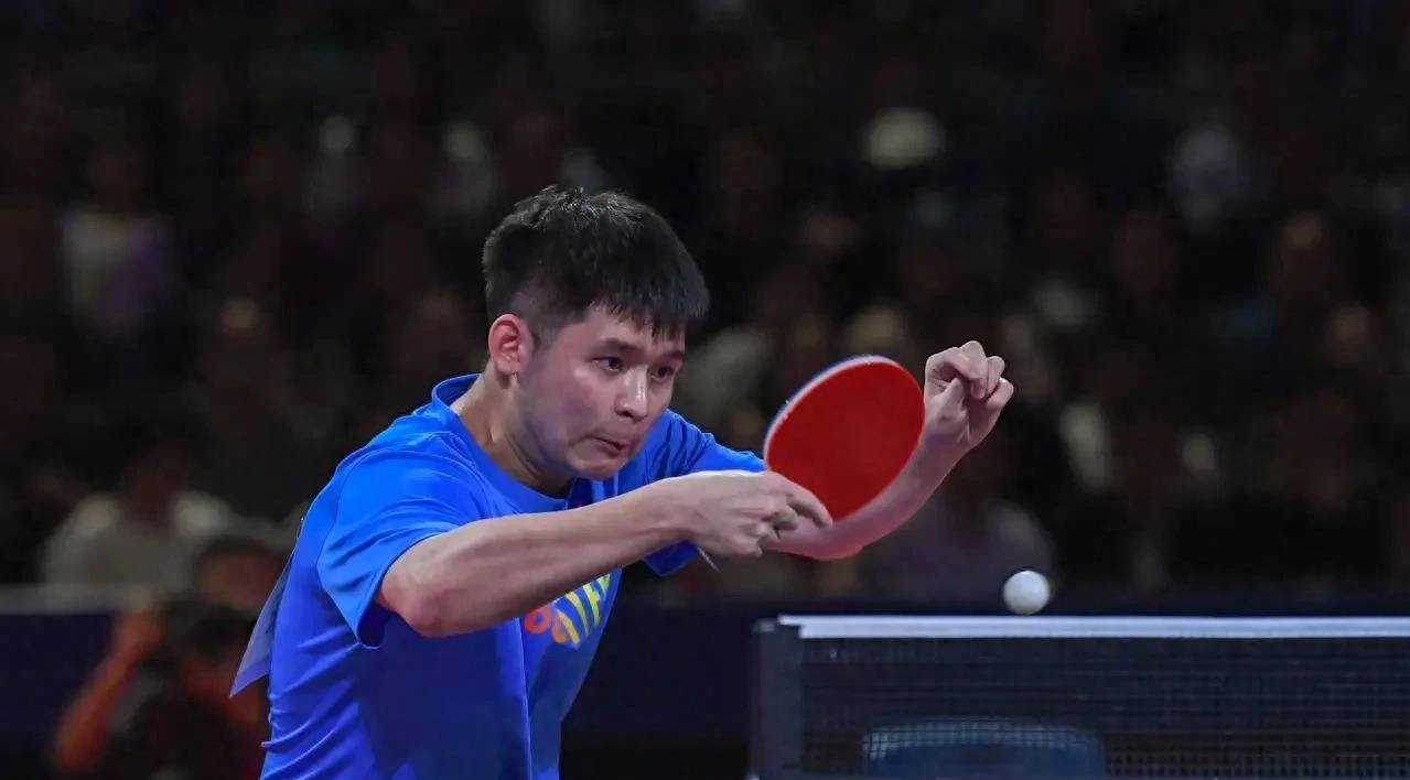 加引人注目 加引人注目